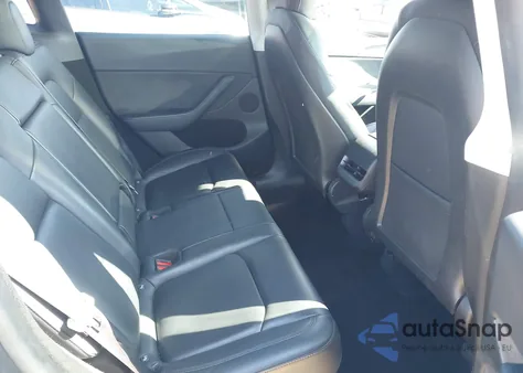 2022 Tesla Model Y Performance Dual Motor All-Wheel Drive z USA, uszkodzony, nr VIN 7SAYGDEF5NF544248